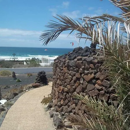 Tonotozi * Famara